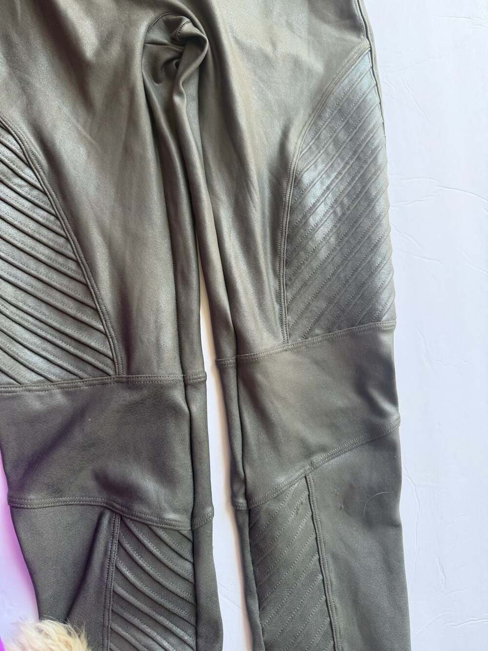 SPANX - Picture 2 of 4